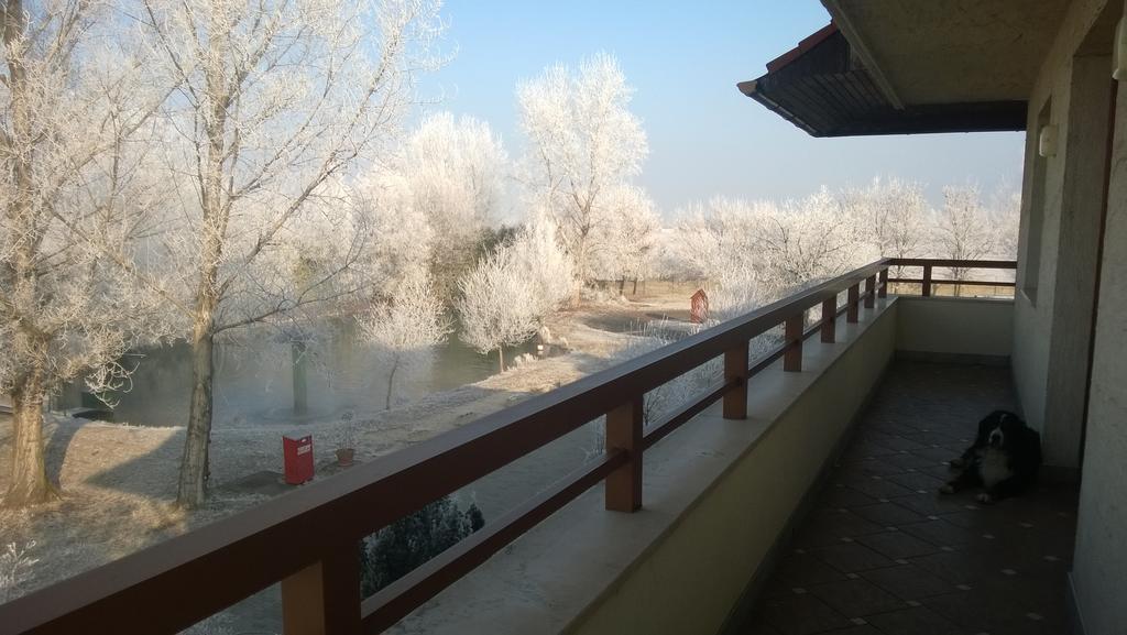 格兰特汽车旅馆 艾斯特根 外观 照片